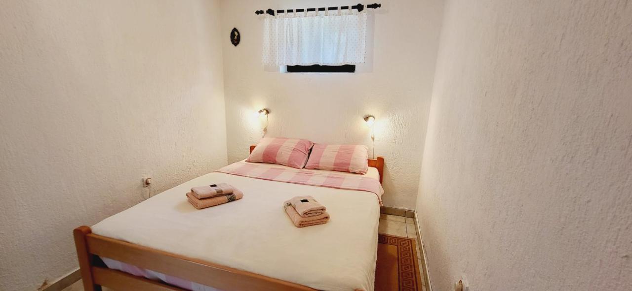 Apartments Italo By El-Pi Tours Njivice Ngoại thất bức ảnh