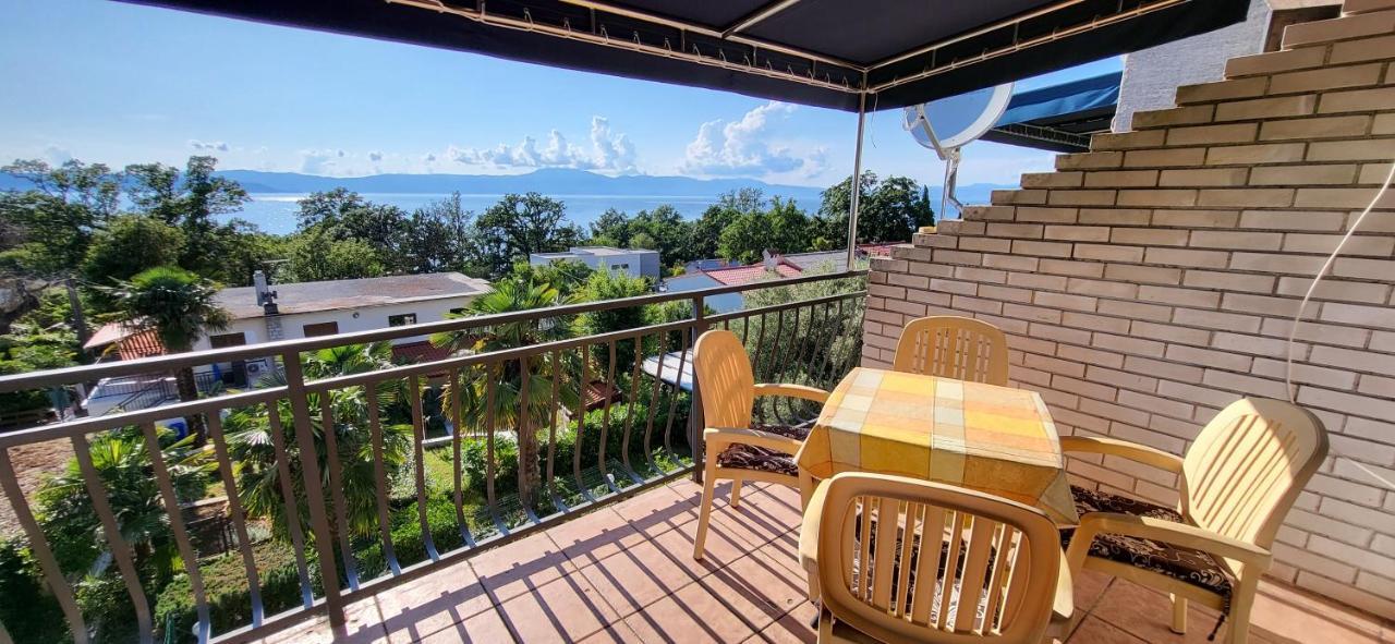 Apartments Italo By El-Pi Tours Njivice Ngoại thất bức ảnh