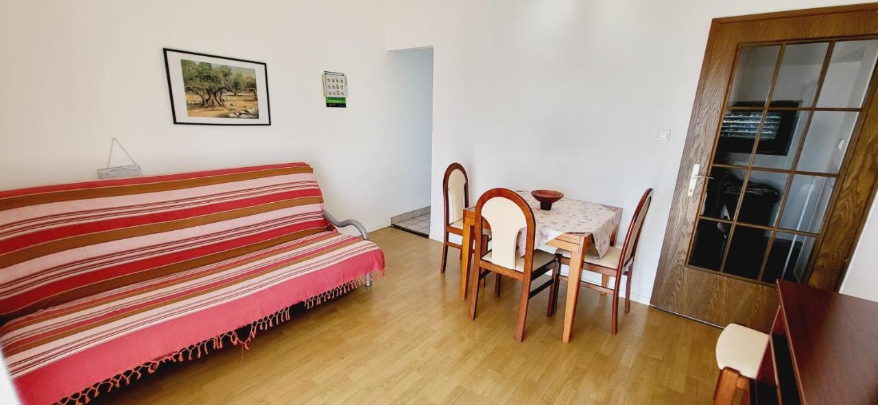 Apartments Italo By El-Pi Tours Njivice Ngoại thất bức ảnh
