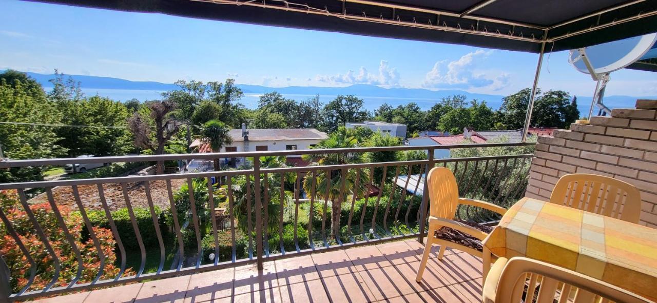 Apartments Italo By El-Pi Tours Njivice Ngoại thất bức ảnh